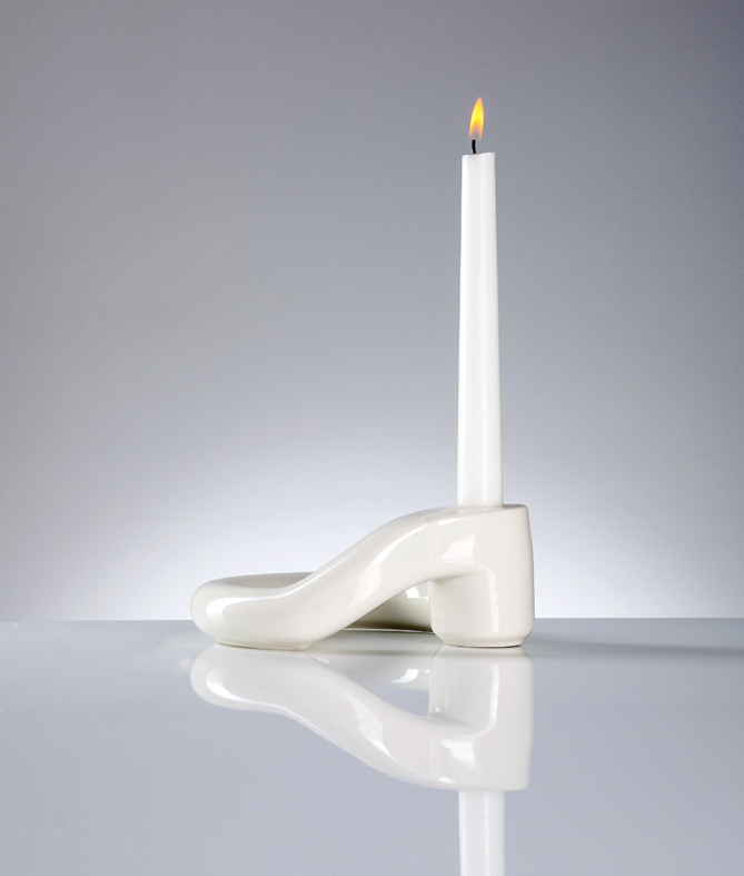 http://manayildiz.com/files/gimgs/th-16_Halo candle holder_ porcelain_ Mana Yildiz_ 01.jpg